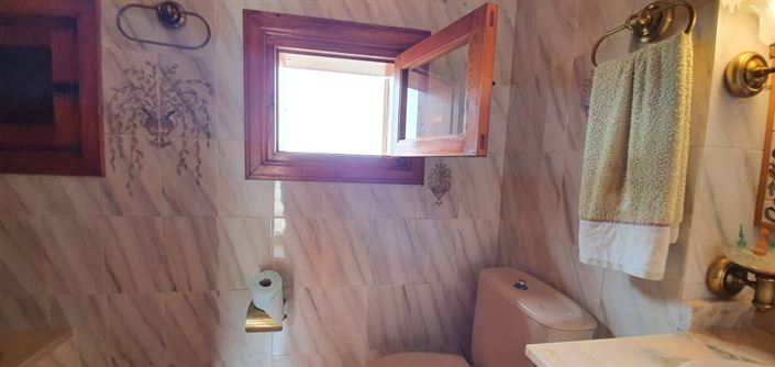 Image No.23-5 Bed Chalet for sale