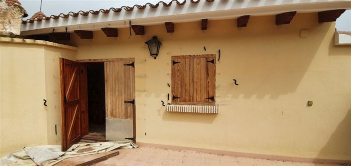 Image No.30-5 Bed Chalet for sale