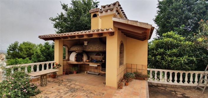 Image No.9-5 Bed Chalet for sale