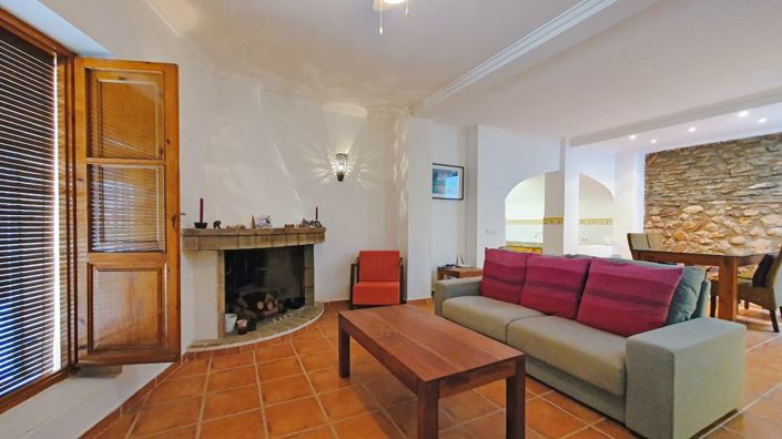 Image No.3-4 Bed Townhouse for sale