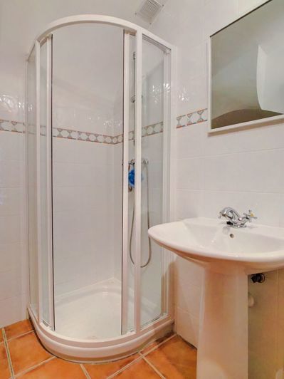 Image No.38-4 Bed Townhouse for sale