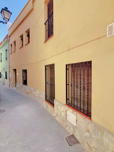 Image No.4-4 Bed Townhouse for sale