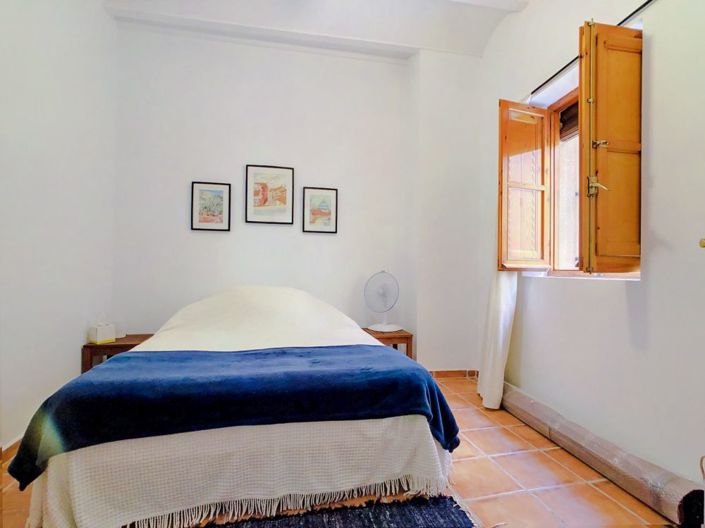 Image No.41-4 Bed Townhouse for sale