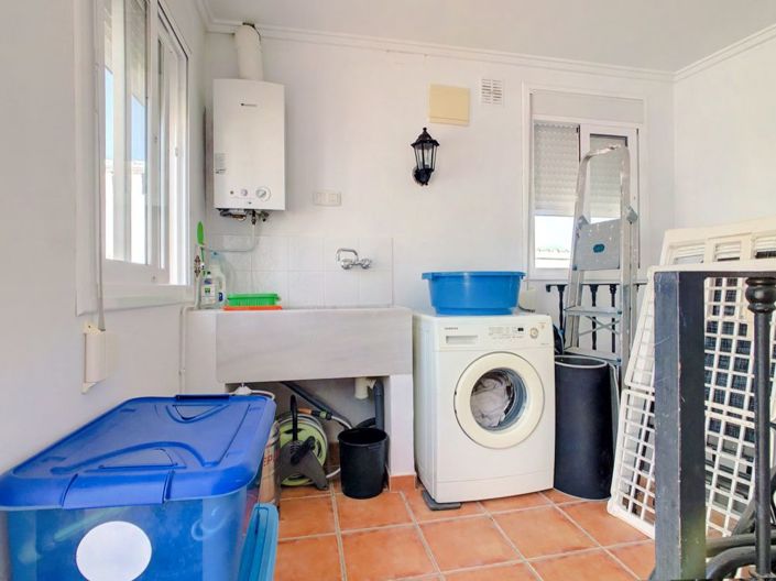 Image No.44-4 Bed Townhouse for sale