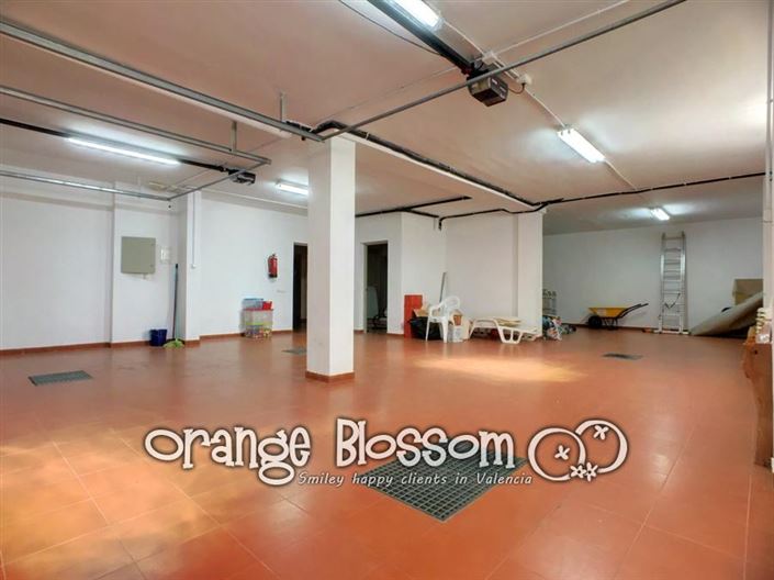 Image No.18-Villa de 5 chambres à vendre à Ador