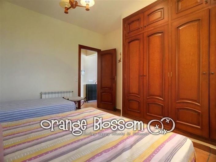 Image No.48-Villa de 5 chambres à vendre à Ador