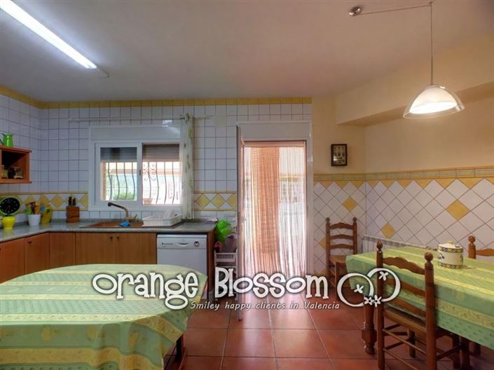 Image No.50-Villa de 5 chambres à vendre à Ador