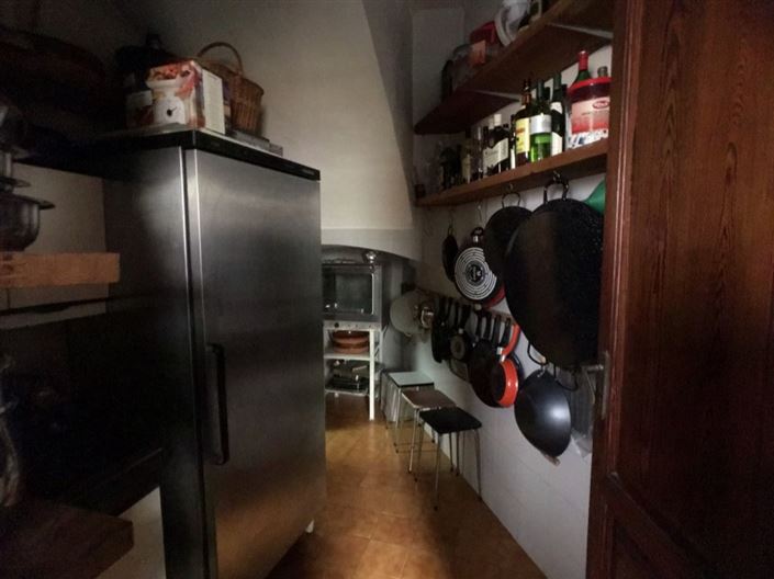 Image No.14-5 Bed Townhouse for sale