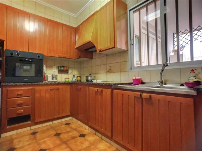 Image No.16-5 Bed Townhouse for sale