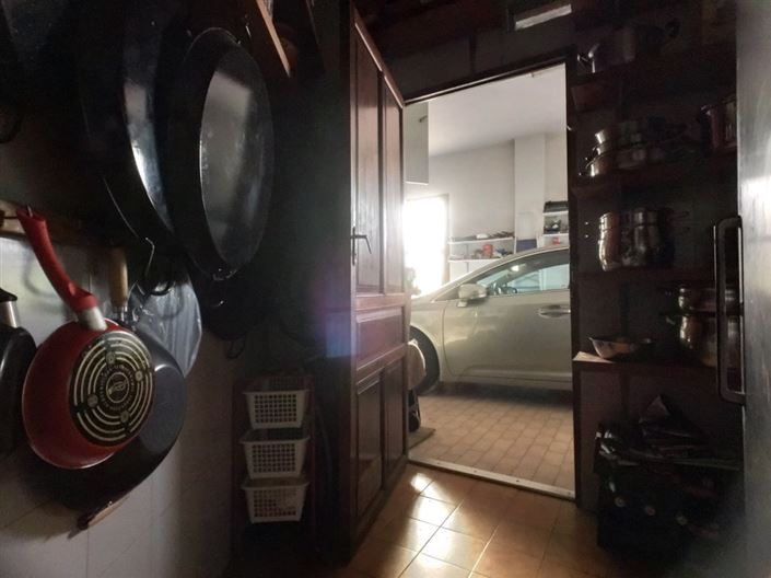 Image No.18-5 Bed Townhouse for sale