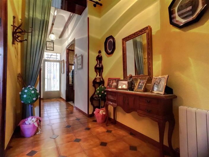 Image No.8-5 Bed Townhouse for sale