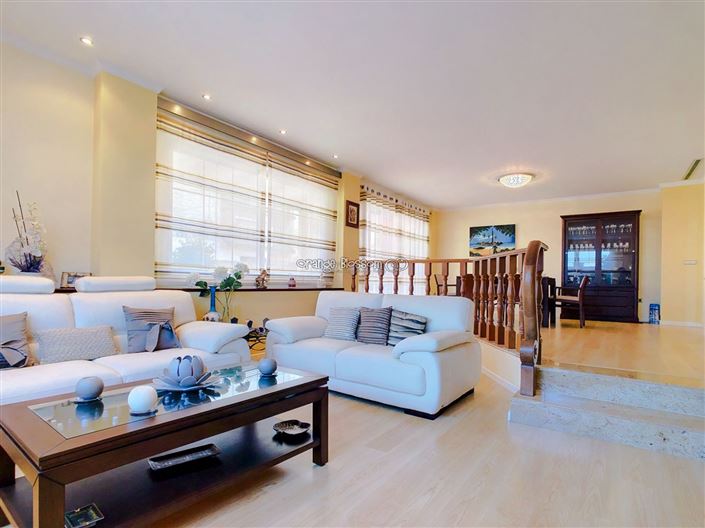 Image No.17-7 Bed Villa for sale