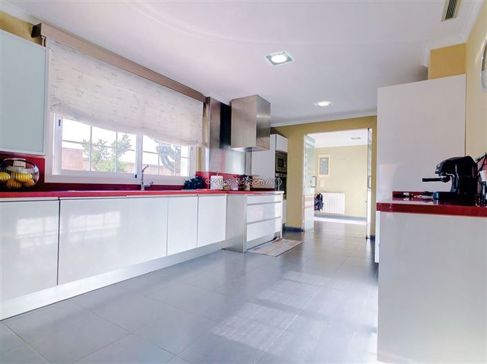 Image No.35-7 Bed Villa for sale