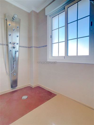 Image No.44-7 Bed Villa for sale