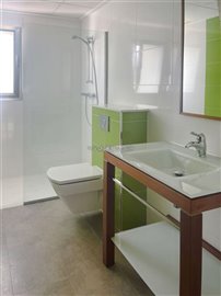 property143174135