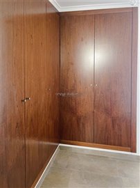 property143174378