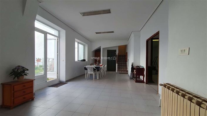 Image No.15-14 Bed Townhouse for sale