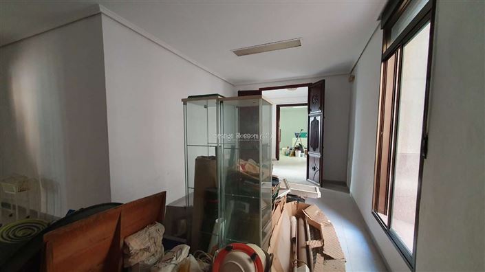 Image No.22-14 Bed Townhouse for sale