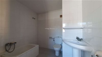 property148361890
