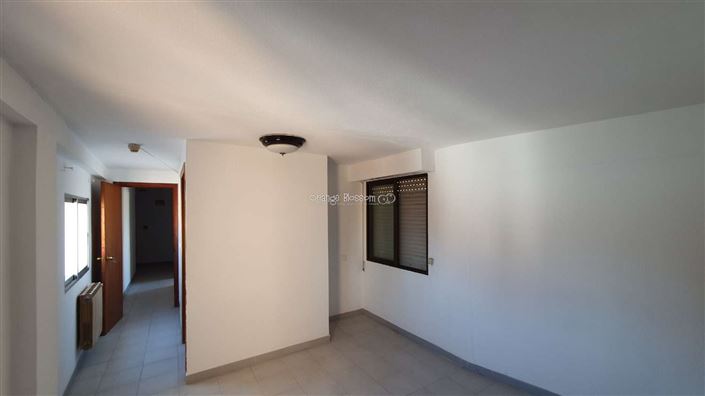 Image No.44-14 Bed Townhouse for sale