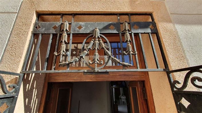 Image No.8-14 Bed Townhouse for sale