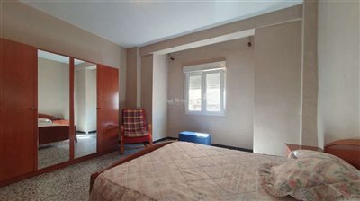 property145115881