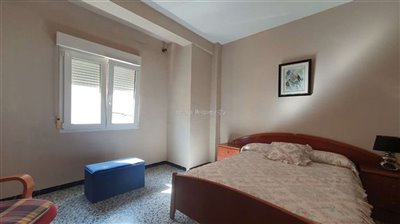 property145115688