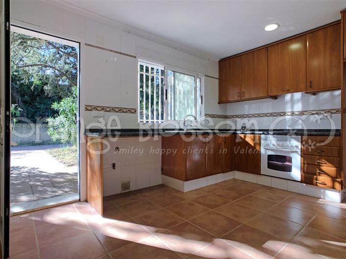 Image No.34-5 Bed Villa for sale