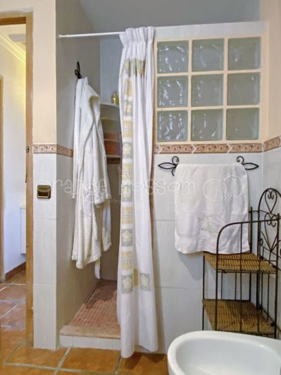 Image No.31-7 Bed Villa for sale