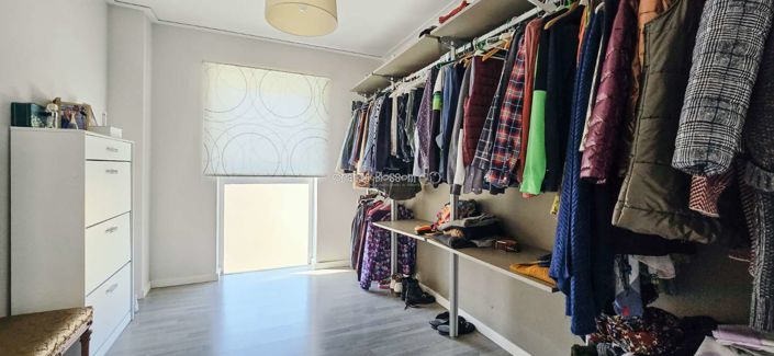 Image No.49-4 Bed Property for sale