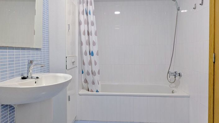 Image No.24-2 Bed Apartment for sale