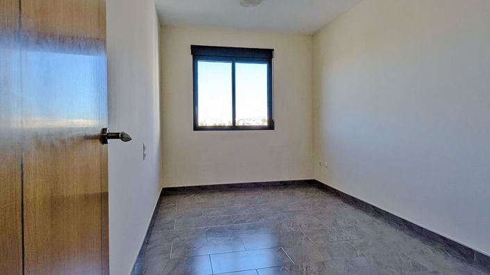 Image No.28-2 Bed Apartment for sale