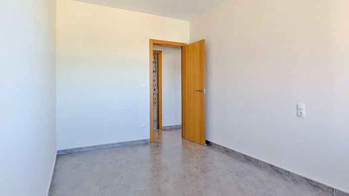 Image No.27-2 Bed Apartment for sale