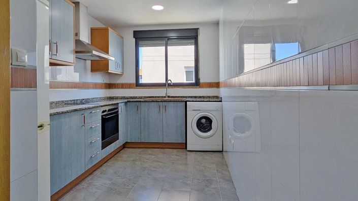 Image No.14-2 Bed Apartment for sale