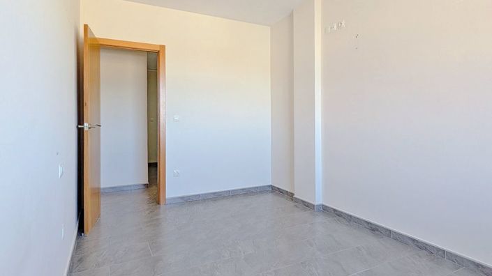 Image No.30-2 Bed Apartment for sale