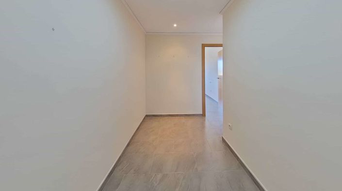 Image No.31-2 Bed Apartment for sale