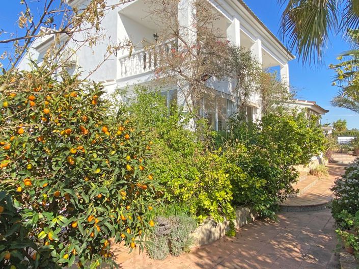 Image No.22-9 Bed Villa for sale