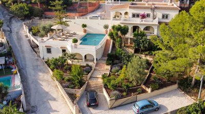 1 - Llaurí, Villa
