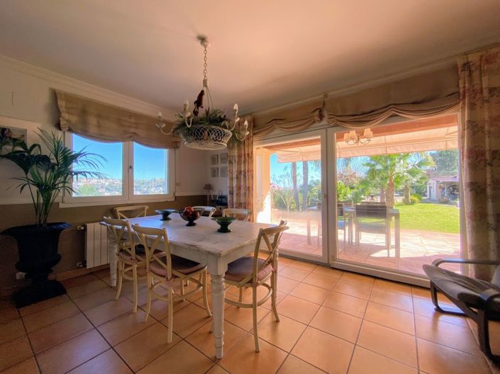 Image No.26-5 Bed Villa for sale