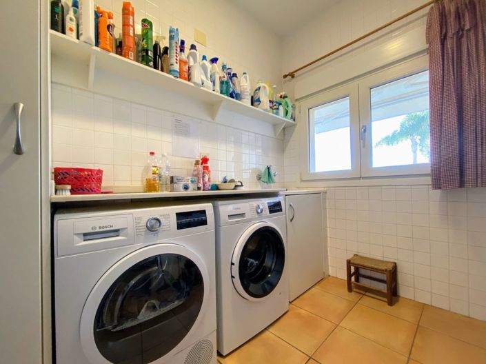 Image No.36-5 Bed Villa for sale