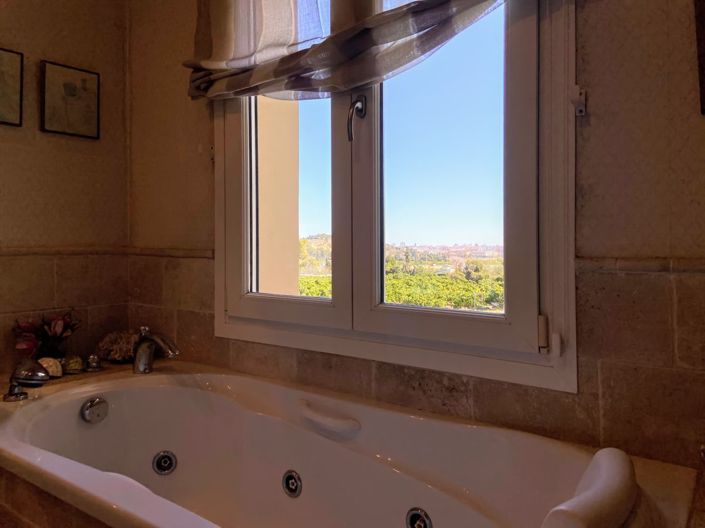 Image No.50-5 Bed Villa for sale