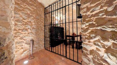 property228928977
