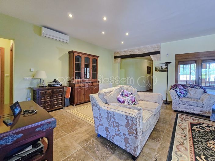 Image No.25-3 Bed Villa for sale