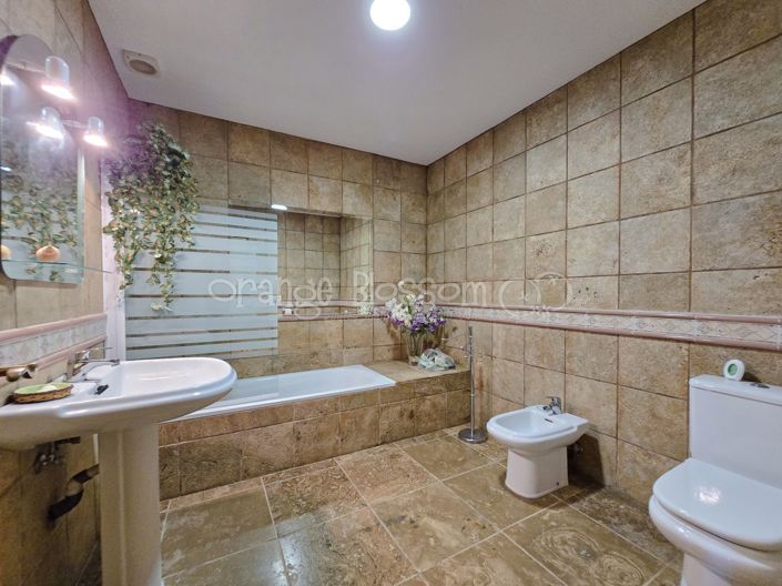 Image No.39-3 Bed Villa for sale