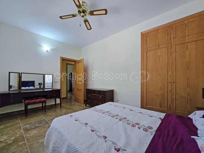 Image No.40-3 Bed Villa for sale