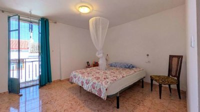 property23571698