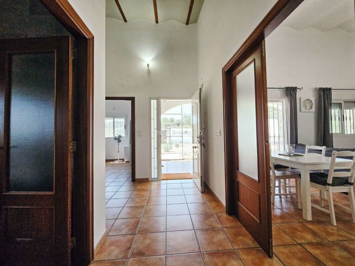 Image No.12-3 Bed Villa for sale