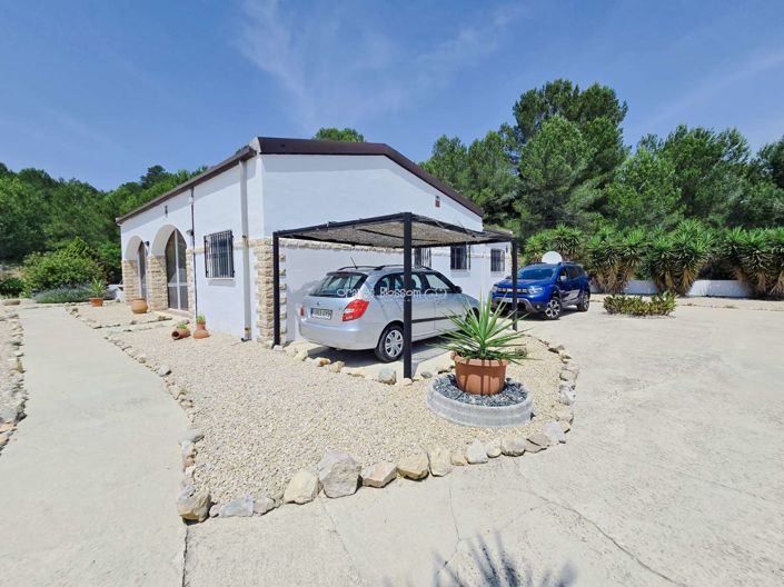 Image No.8-3 Bed Villa for sale