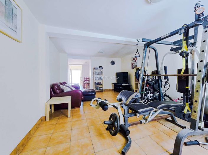 Image No.14-3 Bed Townhouse for sale