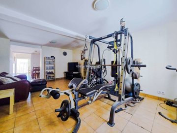 property236605703